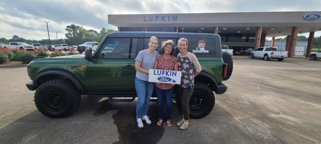 Annie Giboney, Our 2025 Angelina Benefit Rodeo New Ford Bronco Winner along with her daughters - Mallory Bluntach & Sarah Ruth.